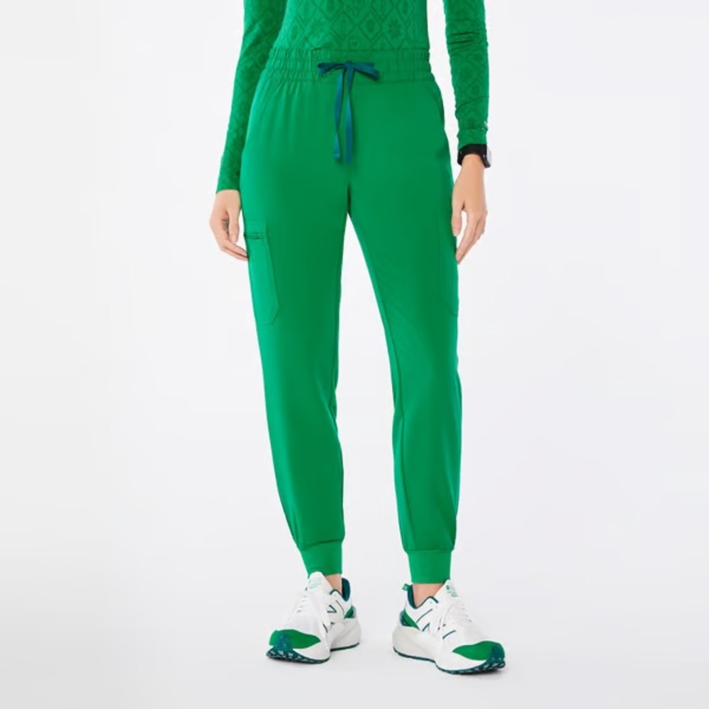 FIGS Uman Relaxed Jogger Scrub Pant Evergreen NWT